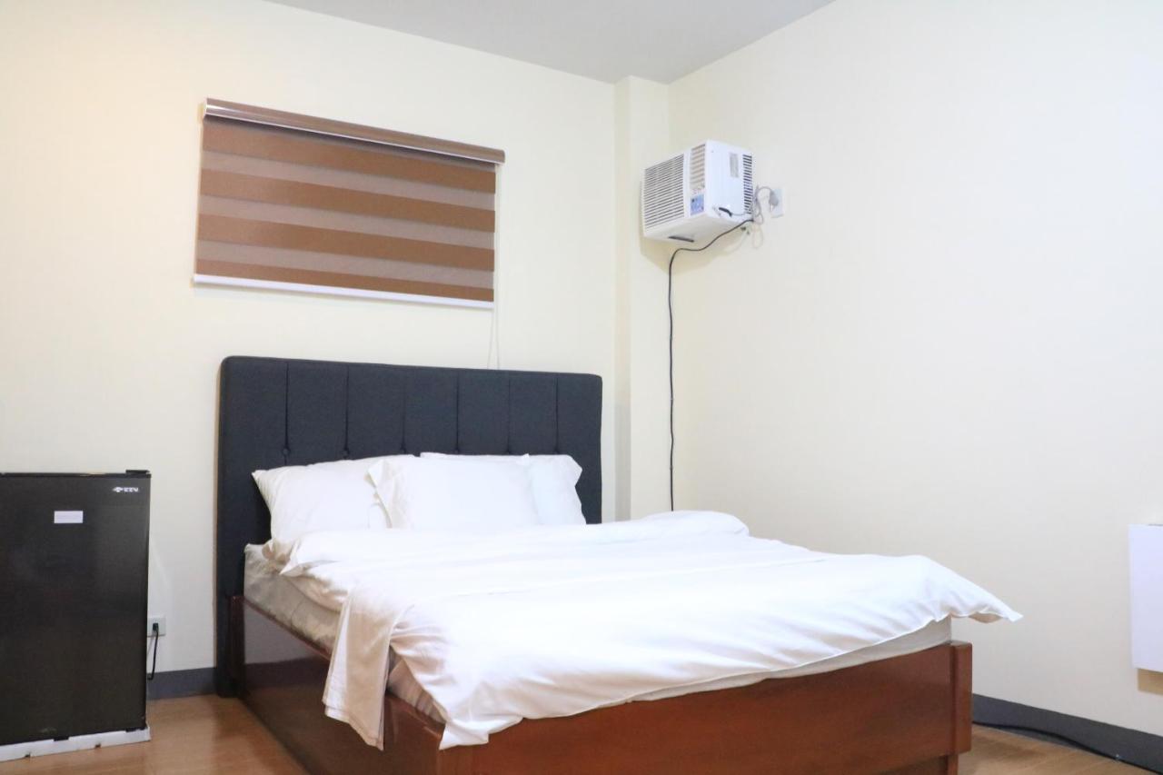 Anicia Guesthouse Rooms Paranaque City Exteriör bild