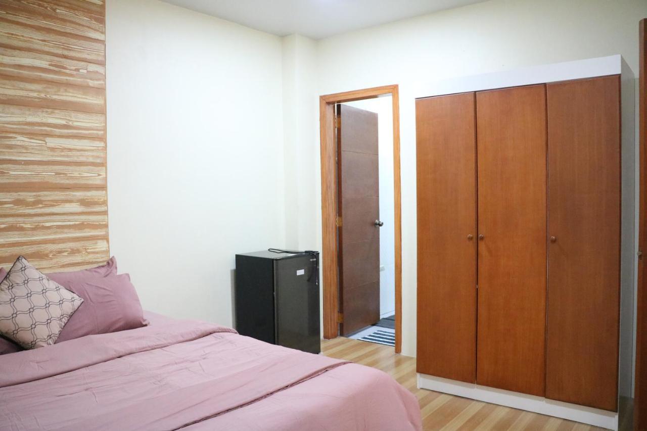 Anicia Guesthouse Rooms Paranaque City Exteriör bild