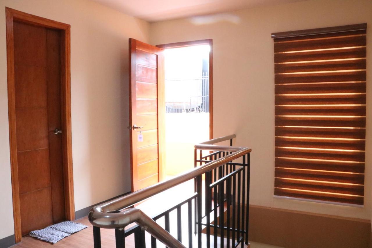 Anicia Guesthouse Rooms Paranaque City Exteriör bild